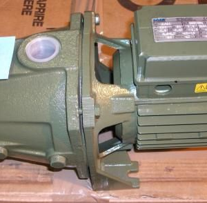 máy bơm ly tâm saer M80